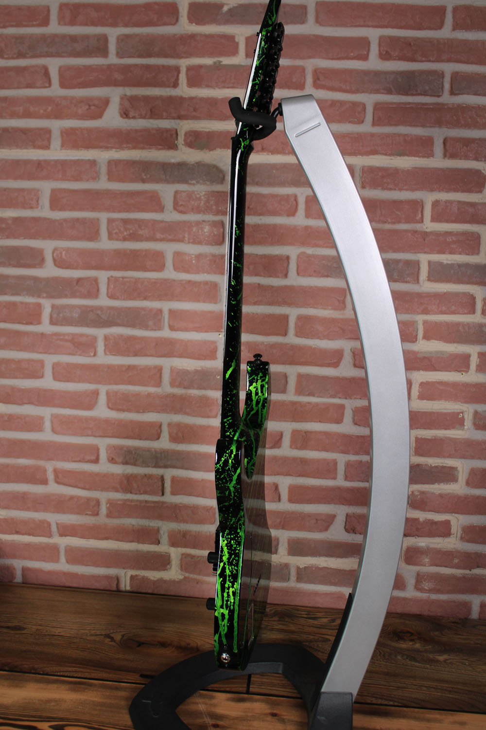 USA Horizon-II  Alien Blood Splatter EMG 57/66